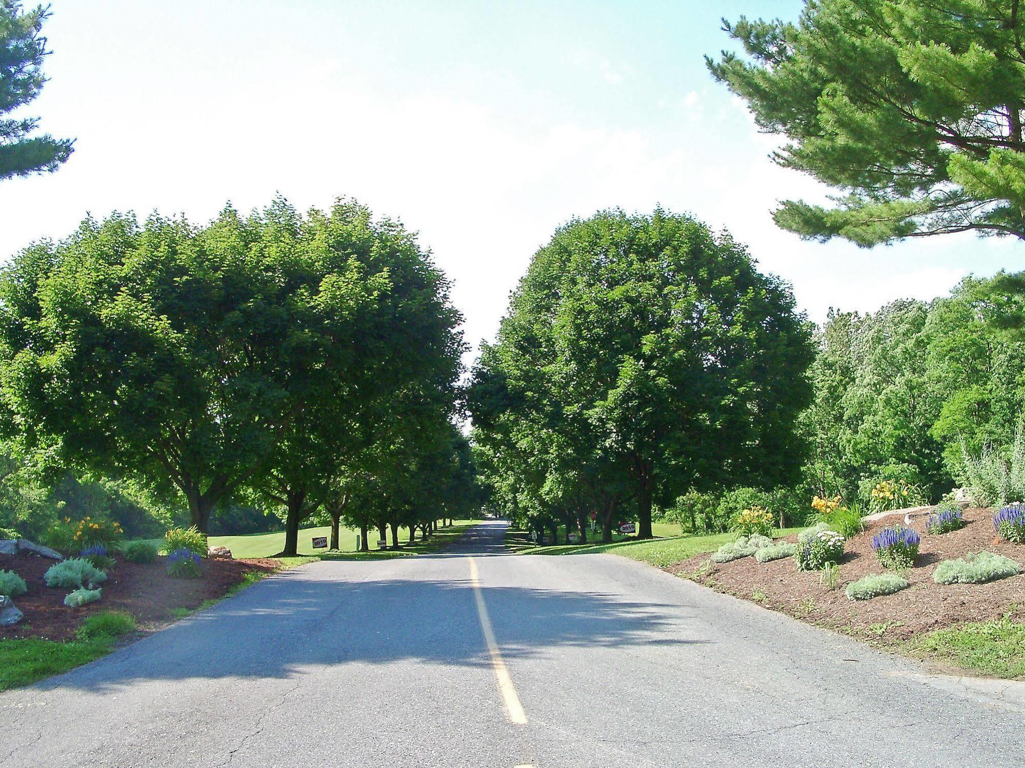 Circle M Rv & Camping Resort - Caravan Park Millersville Buitenkant foto