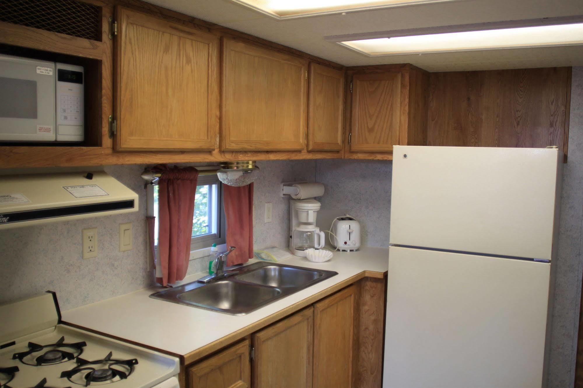 Circle M Rv & Camping Resort - Caravan Park Millersville Buitenkant foto